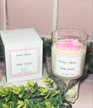 Load image into Gallery viewer, Pink Daisy Candle