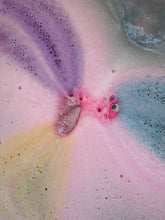 Load image into Gallery viewer, Flamingo Bath Bomb