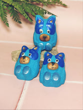Load image into Gallery viewer, Blue Dog Bath Bomb