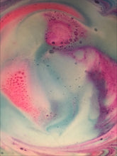 Load image into Gallery viewer, Blue Dog Bath Bomb