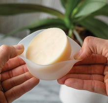 Load image into Gallery viewer, Silicone Dish for Melt Warmer