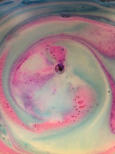 Load image into Gallery viewer, Blue Dog Bath Bomb