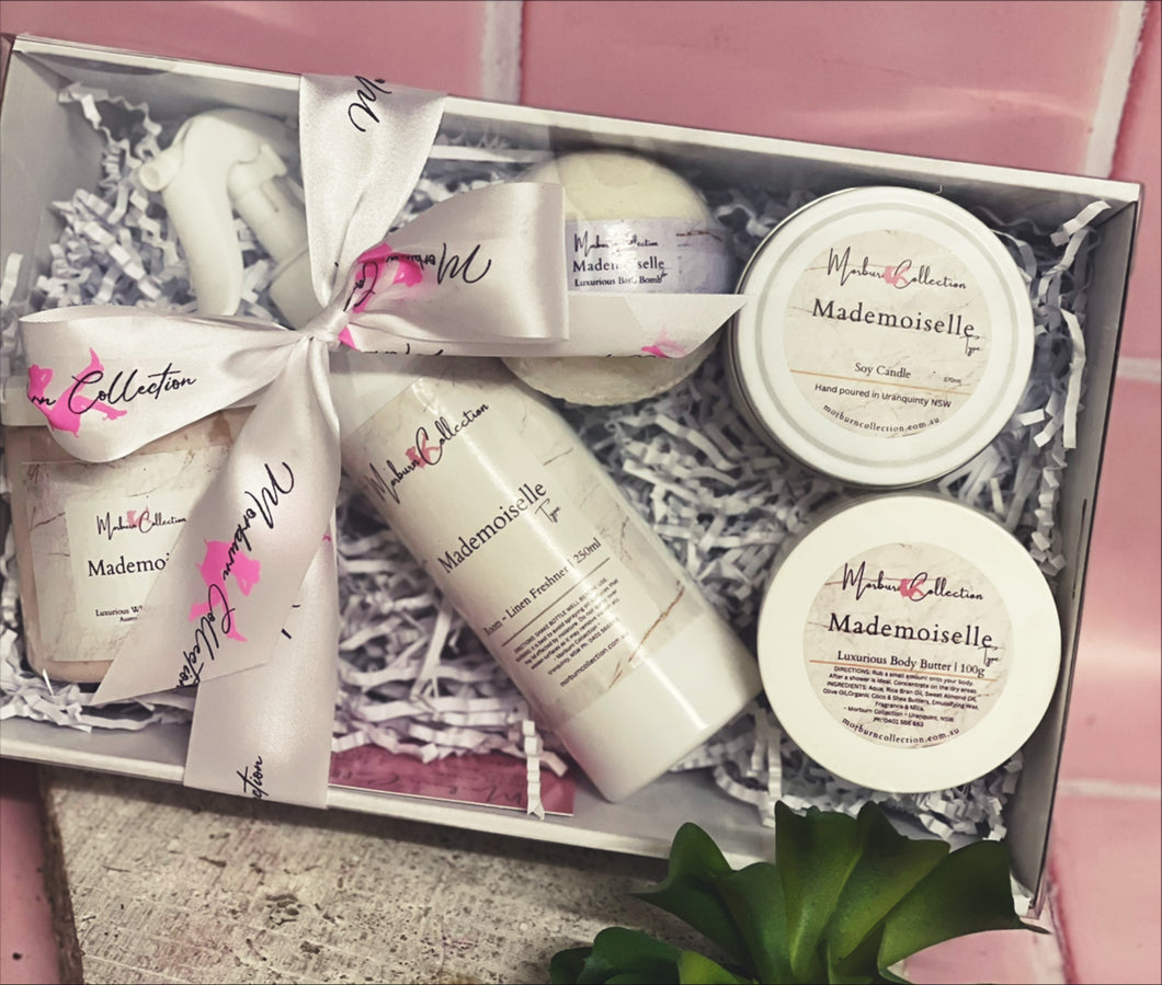 Mademoiselle Type Candle Collection gift pack